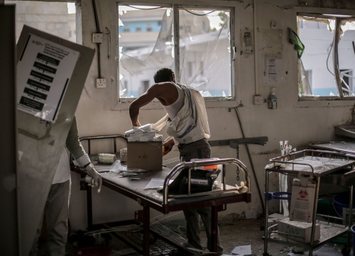 Yemen, MSF hospital destroyed by bombing