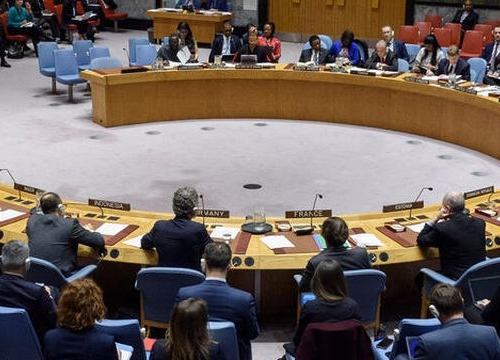 A wide view of the Security Council meeting on peace and security in Africa, with a focus on countering terrorism and extremism in Africa.