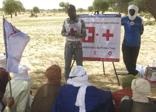 Mali,  Gao region, Ansongo cercle, Fafa. ICRC dissemination session about international humanitarian law for the army of Mali. 