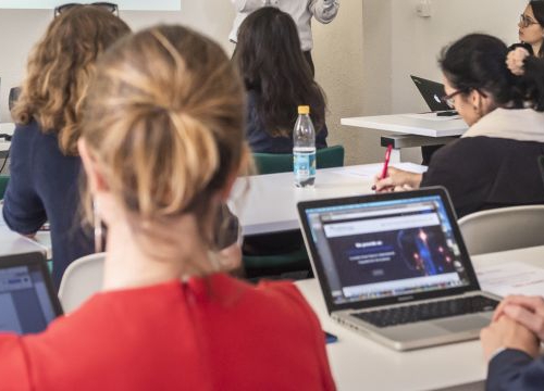 Students of the Executive Master in International Law in Armed Conflict during a class