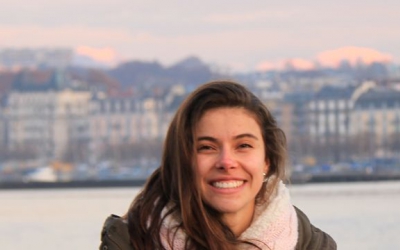 Portrait of Luisa Fernanda Gómez Betancur in front of Geneva Lake.