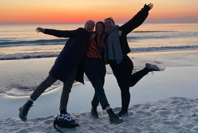 Francesca Gortan, Sarah Surget and Sophie Timmermans on the beach