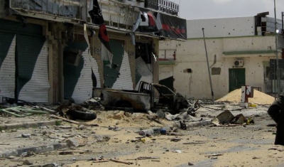 Misrata,Tripoli street. Civilians checking the situation after the end of the fighting. 